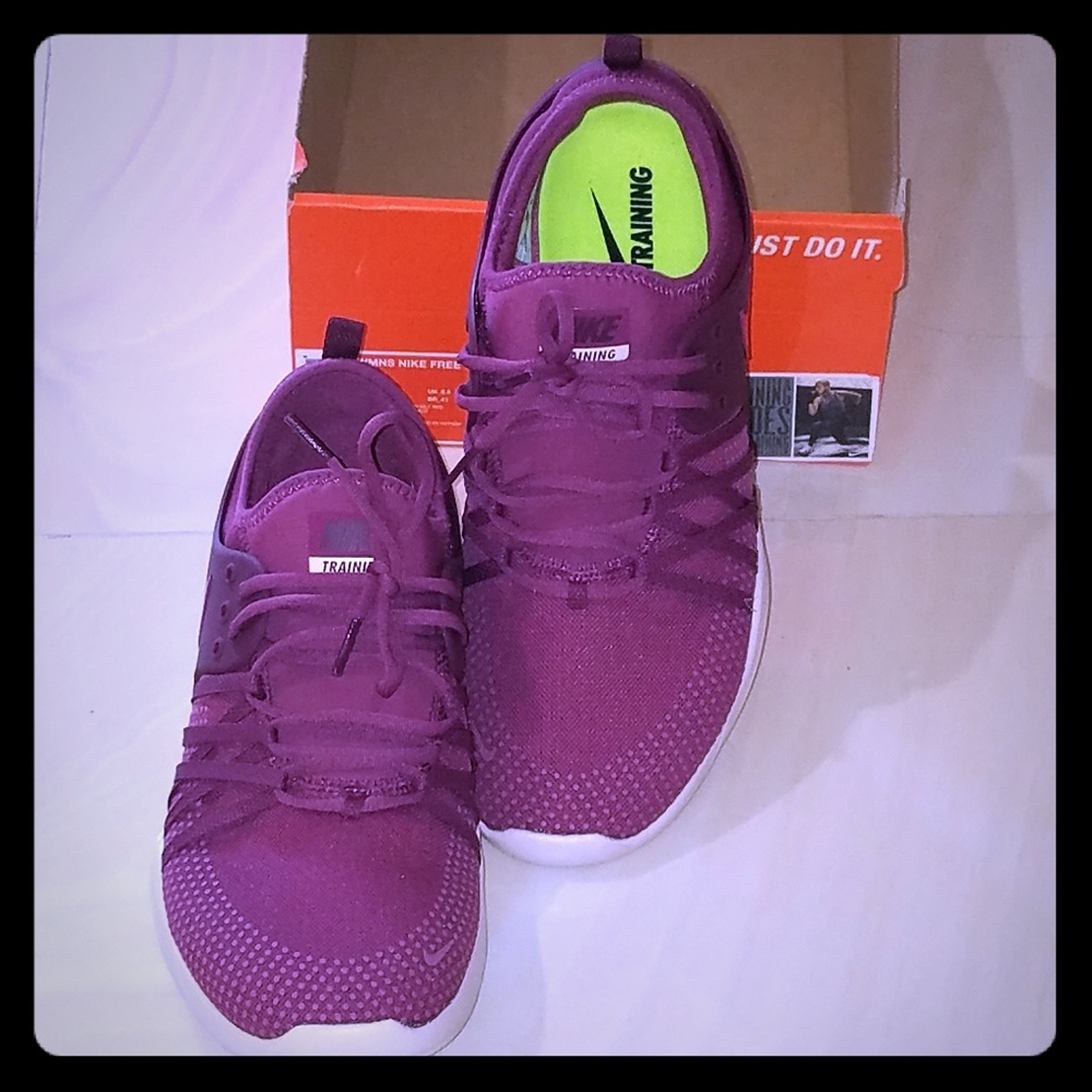 Nike T7 Tea Berry Women's Running Trainers